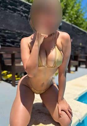 Cristal masajista escort y acompañante en Argentina