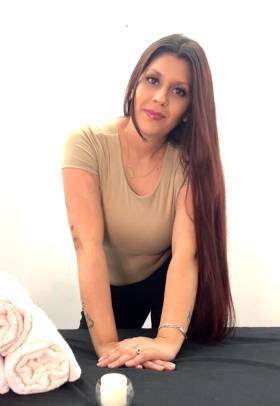 Flopy masajista escort y acompañante en Argentina