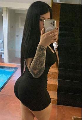 Juli-zn masajista escort y acompañante en Argentina