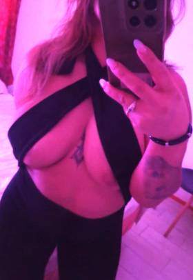 Pamelita masajista escort y acompañante en Argentina