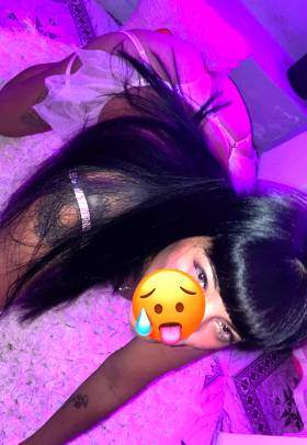 Sofia masajista escort y acompañante en Argentina