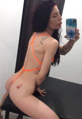 Tiara masajista escort y acompañante en Argentina